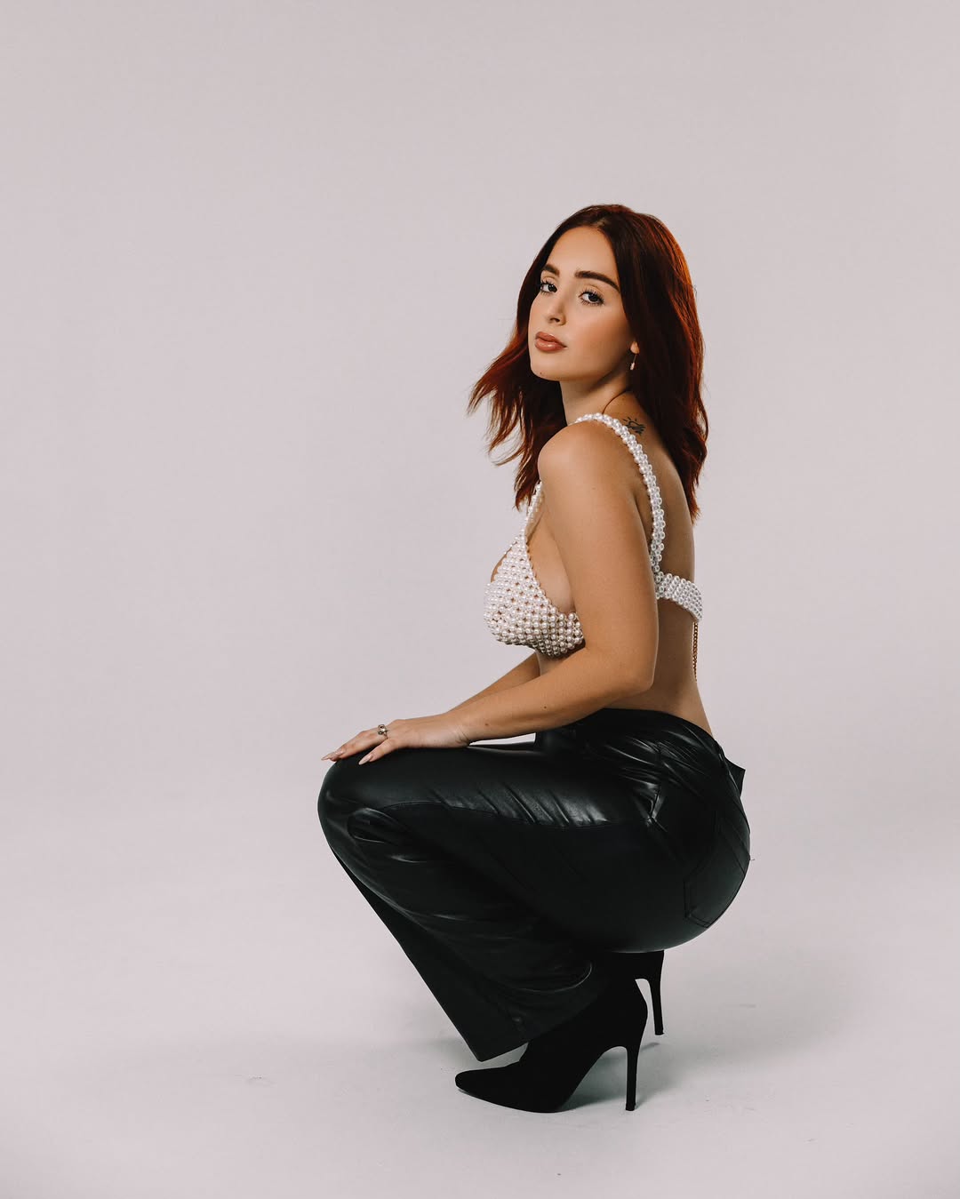 Product photography studio near Coral Gables and Coconut Grove with seamless backdrops and lighting